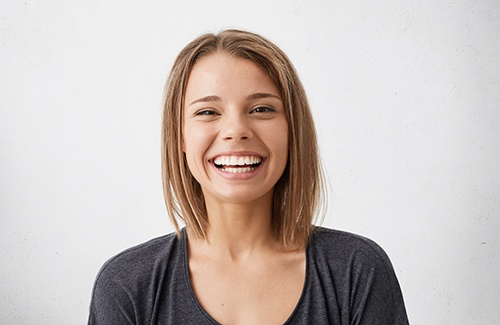 A complete, healthy smile is one of the benefits of a dental bridge